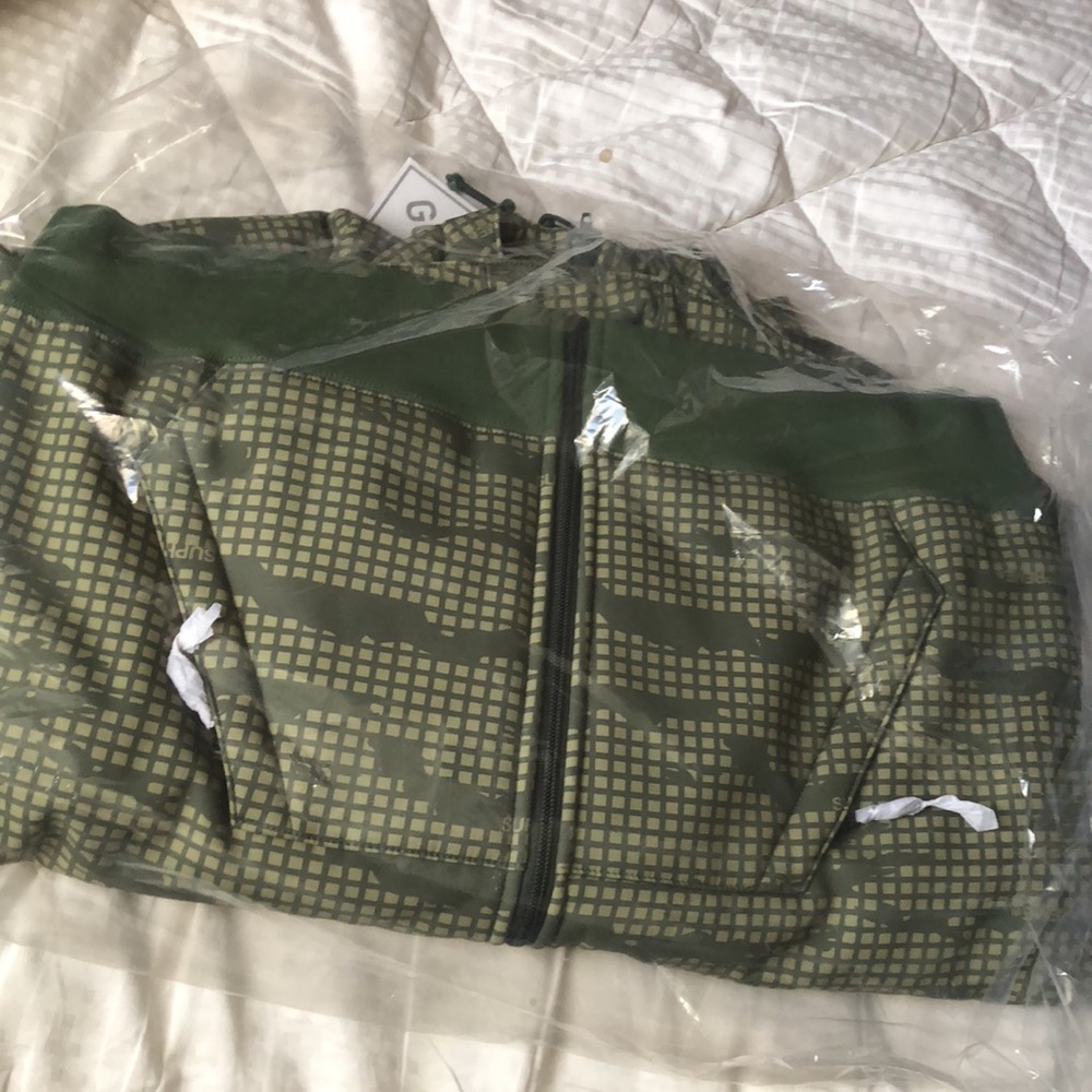 NWT Supreme Windstopper Zip Up Hooded Sweatshirt - Picture 7 of 8